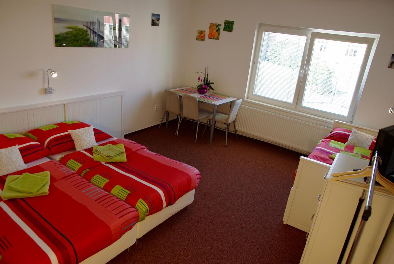 Hostel Humpolec Esterno foto